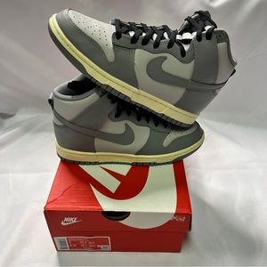 Women’s Nike Dunk High Aged Grey / Grey Fog New Size 7W / Youth Size 5.5